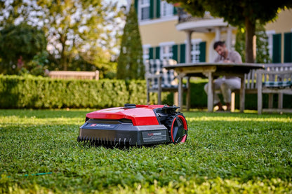 Tosaerba Robotizzato FREELEXO 500 Power X-Change (18 V, Controllo App, IPX5, Aggiornamenti Over-The-Air via Wi-Fi, Incl. Set Di Installazione per 500 M² + 2,5 Ah Plus)